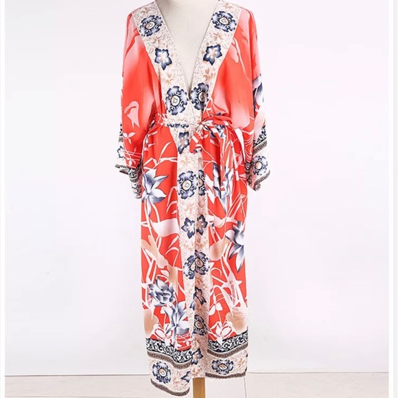 LONG BOHO FLORAL KIMONO (ONE SIZE) FITS MOST - Picture 1 of 5